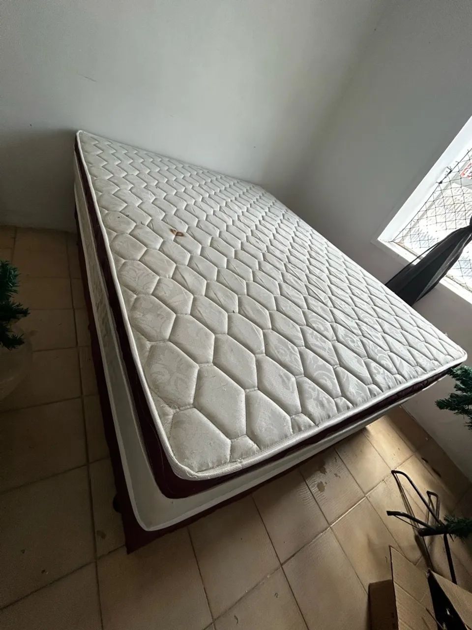 Cama Box Casal (Seminova)