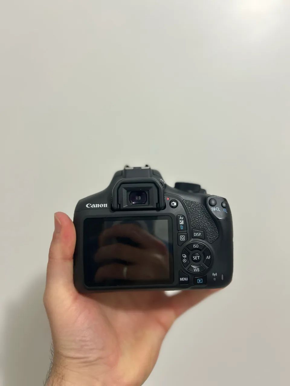 Canon t6 + lente 50mm 1.8 - Foto 2