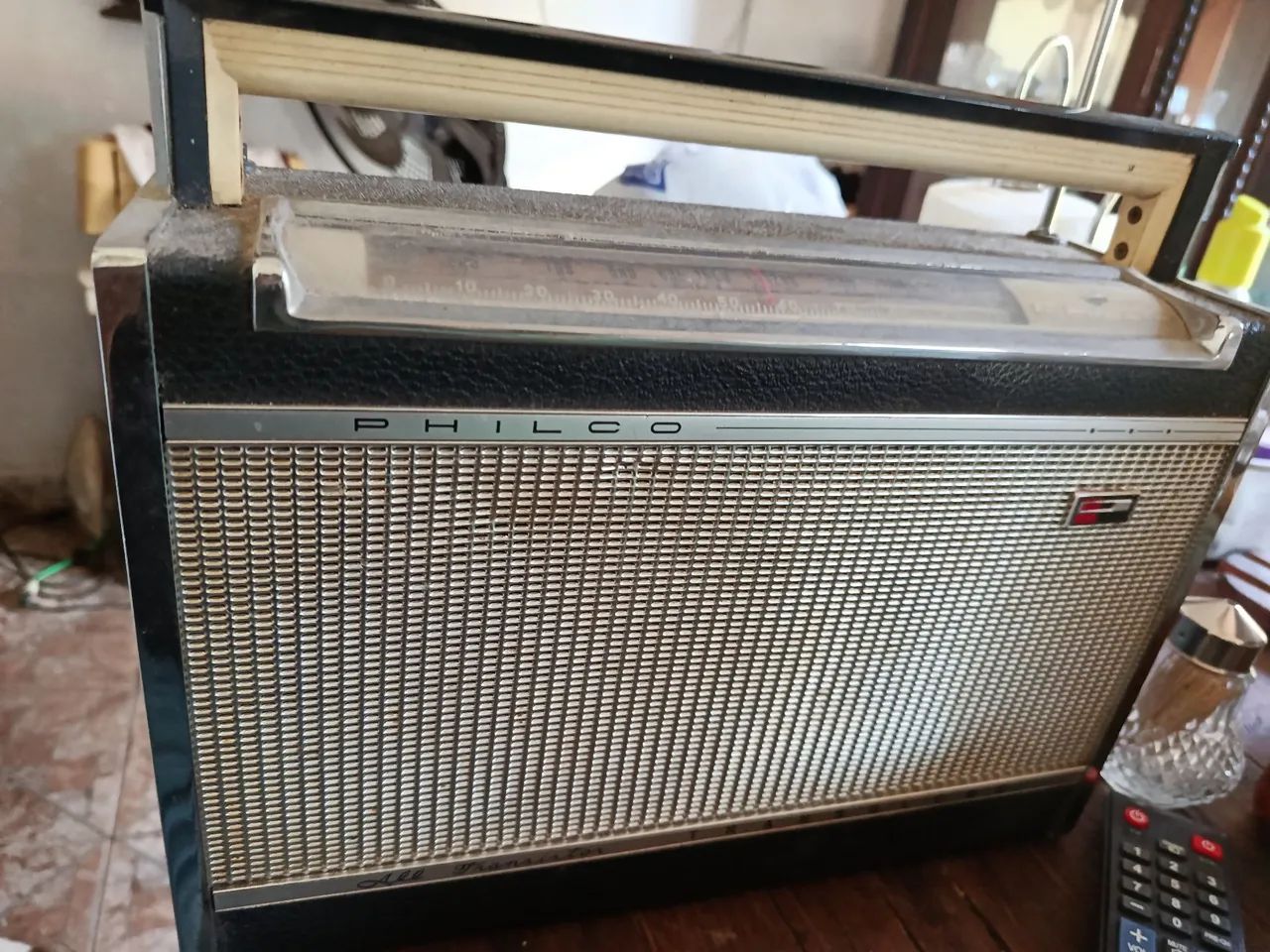 Rádio antigo Philco 