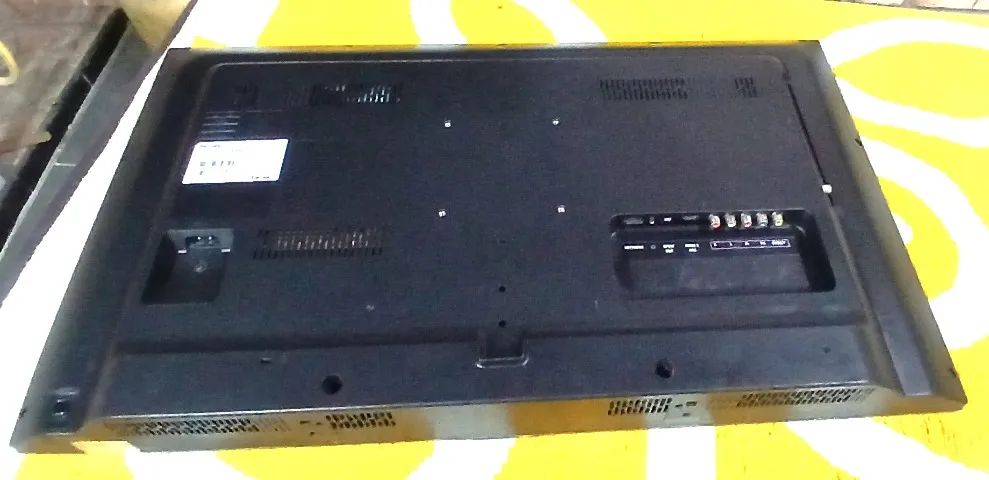 TV Philips  modelo 32PHG5102/78 - Foto 2