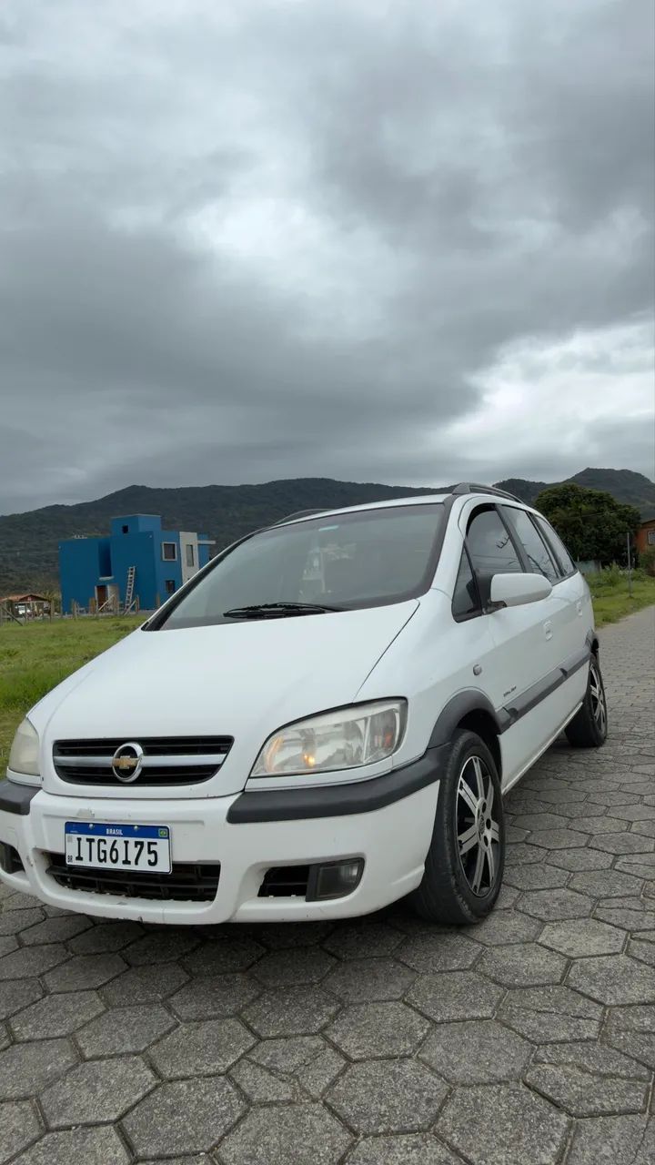 Chevrolet Zafira Zafira Eleg.2.0 MPFI FlexPower 8V 5p Aut 2012