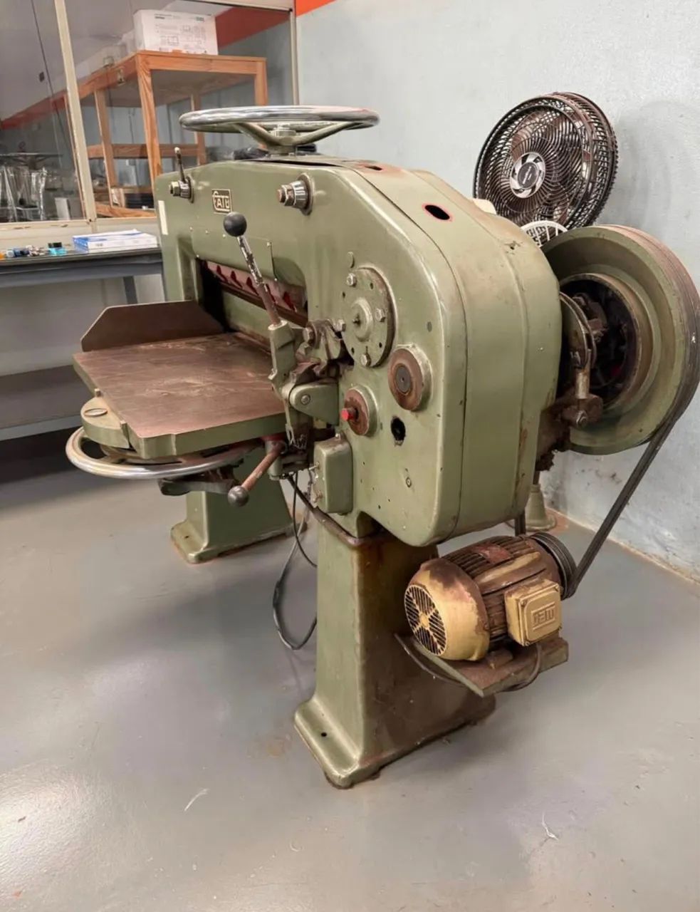 Guilhotina Semi Automática CATU S80 - Foto 2