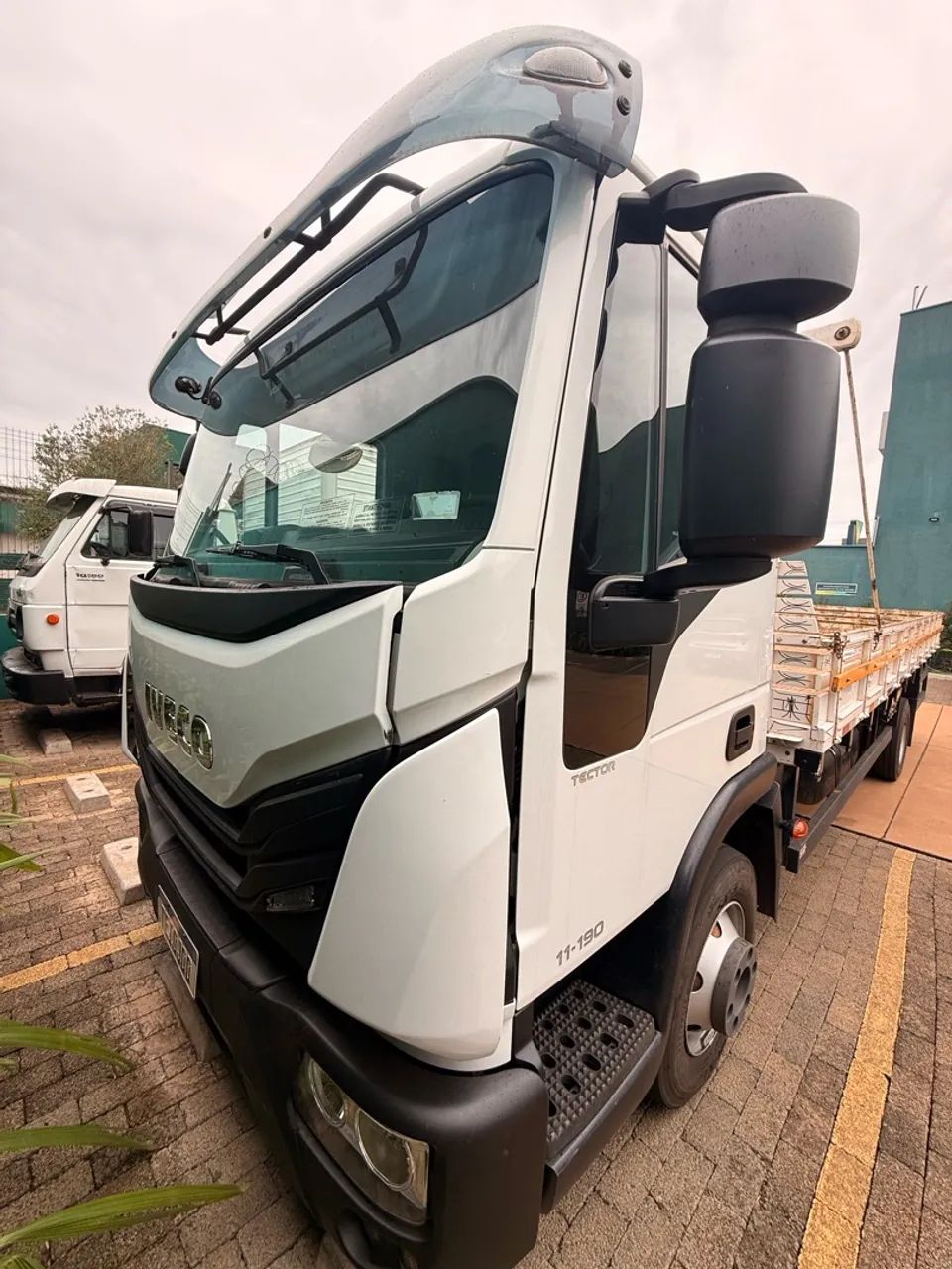 Iveco Tector 11.190 2025/25 - Foto 2