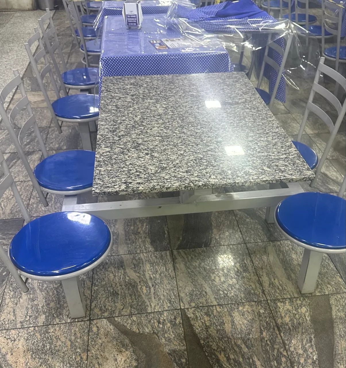 mesas e cadeiras  - Foto 2