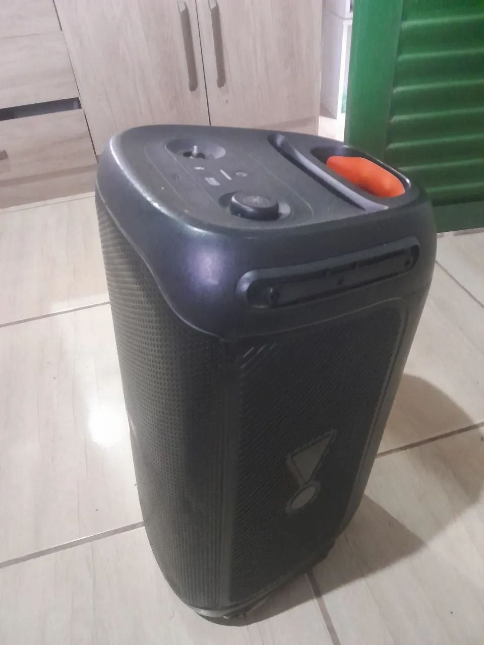 Caixa de som JBL  - Foto 2