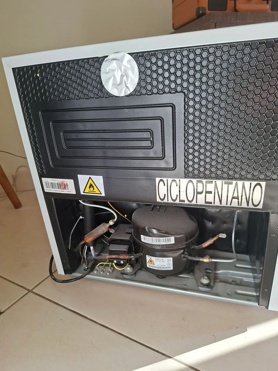 Mini frigobar Midea - Foto 4