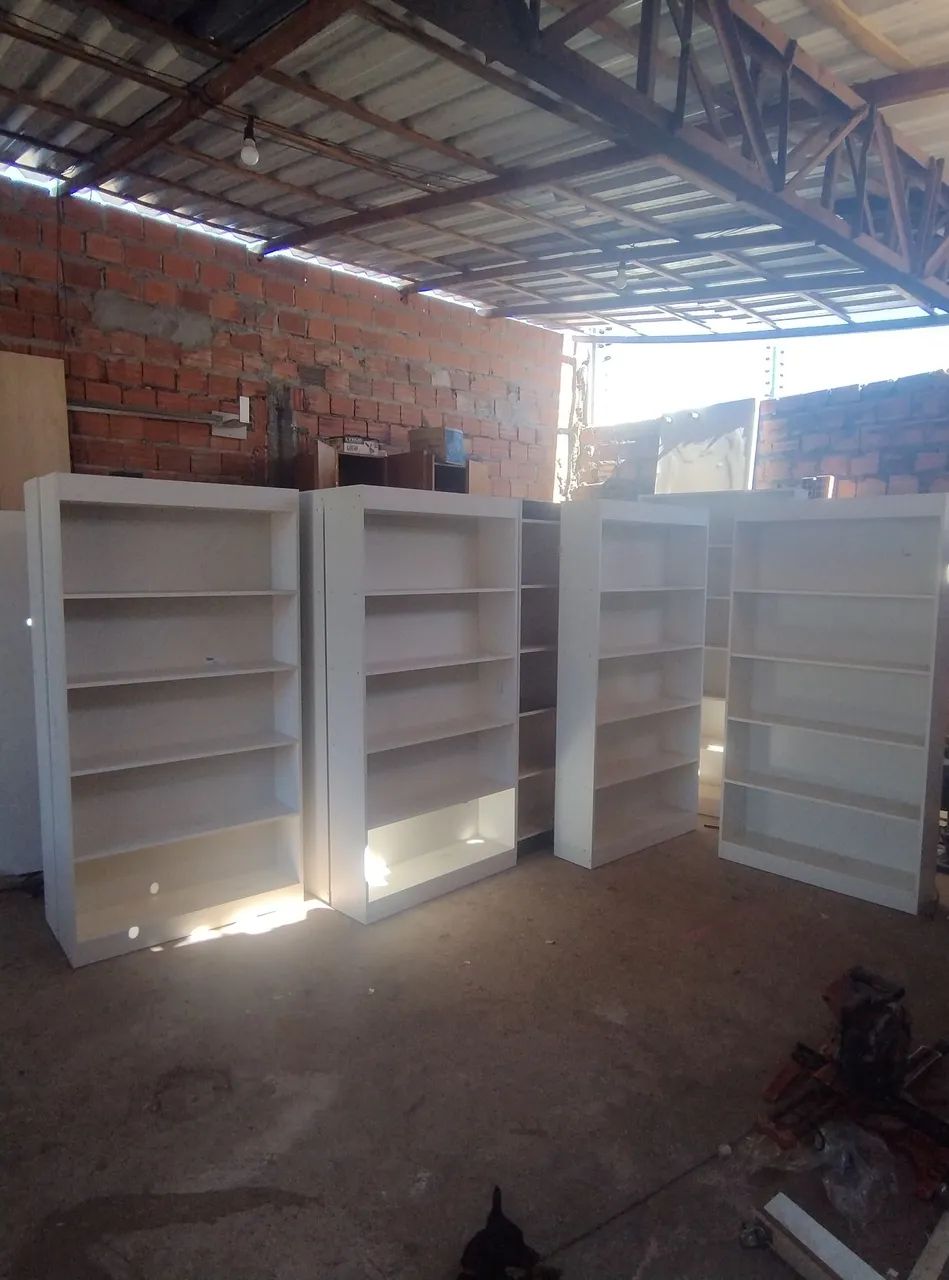Vende se prateleiras em MDF novo novas pronta entrega promoção 3 por 1550