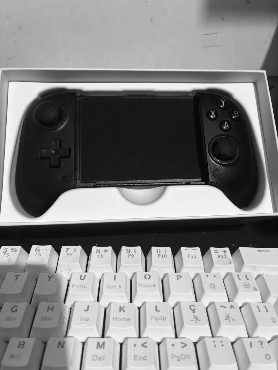 Controle gamepad para celular 8Bitdo - Foto 3