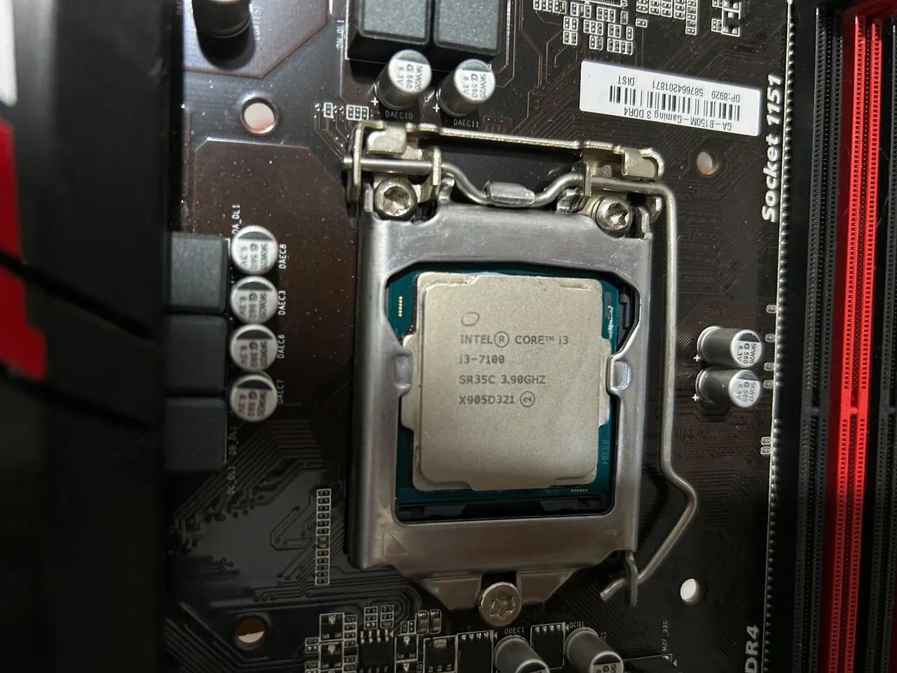 Kit placa mãe b150m gaming 3 + i3 7100 - Foto 2