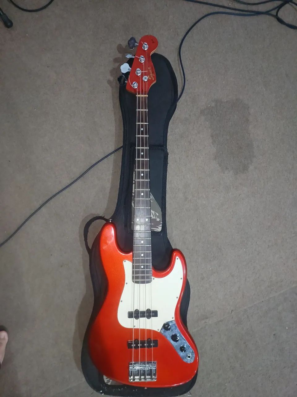Baixo squier koreano 4 cordas - Foto 3