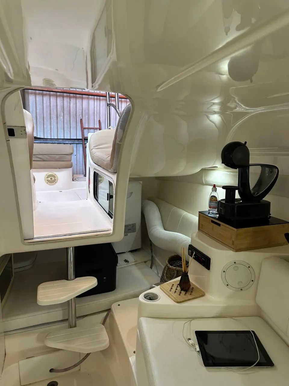Lancha TRITON 260 - Impecável  - Foto 8