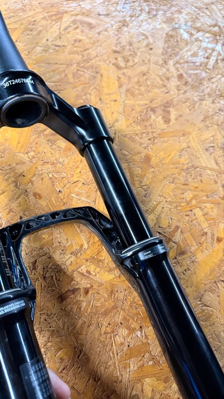 Suspensão Rock Shox Sid Ultimate 100mm boost - Foto 4
