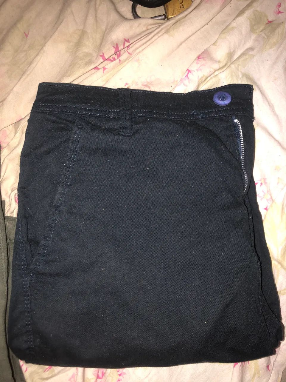 2 Bermudas Usada só 1 Vez . 60 as duas  - Foto 2