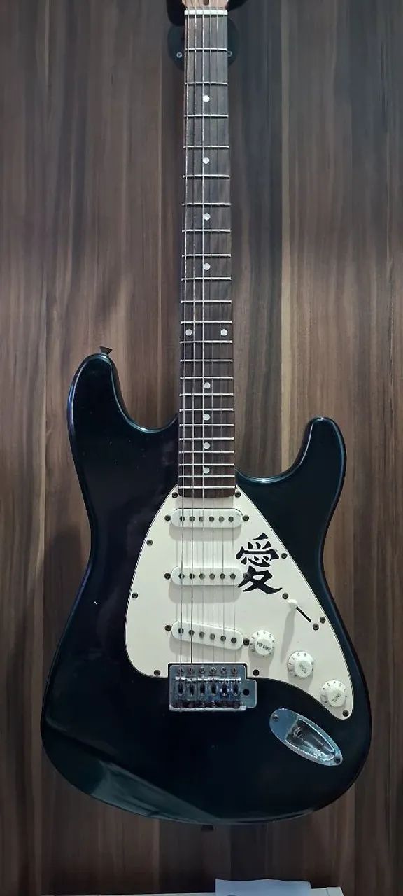 Guitarra Dolphin Stratocaster - Foto 2