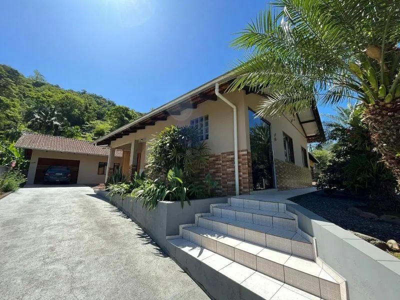 Casa BENEDITO NOVO - SC