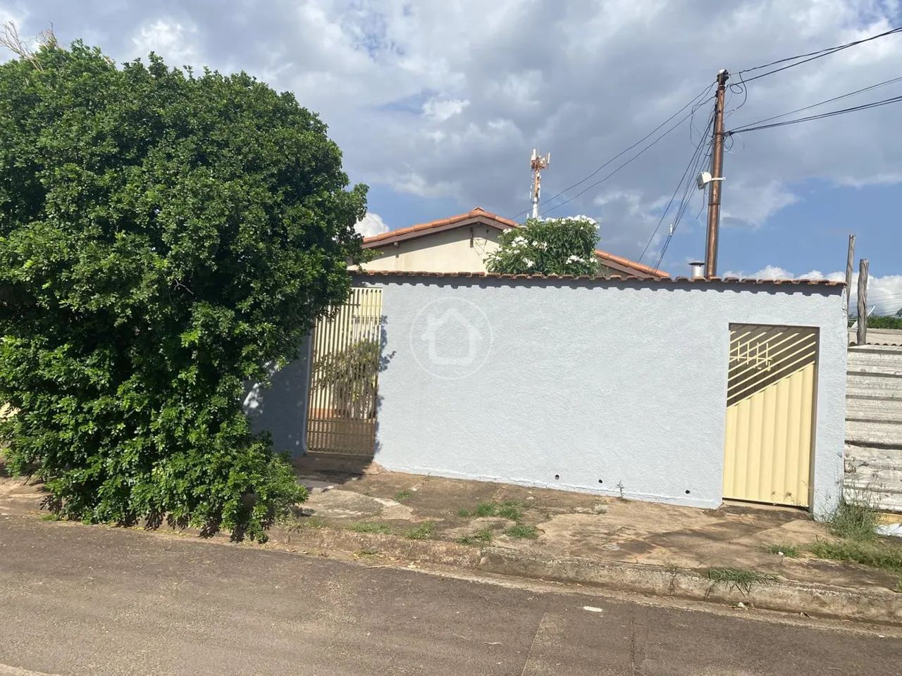 CASA NO JARDIM IMA COM AMPLO JARDIM - Foto 2