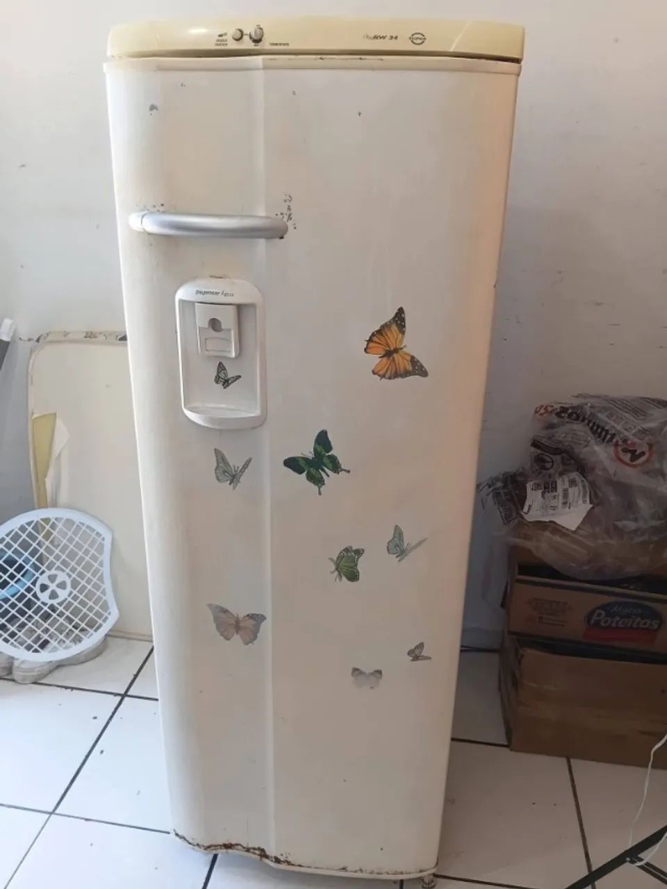 Geladeira em ótimo estado 