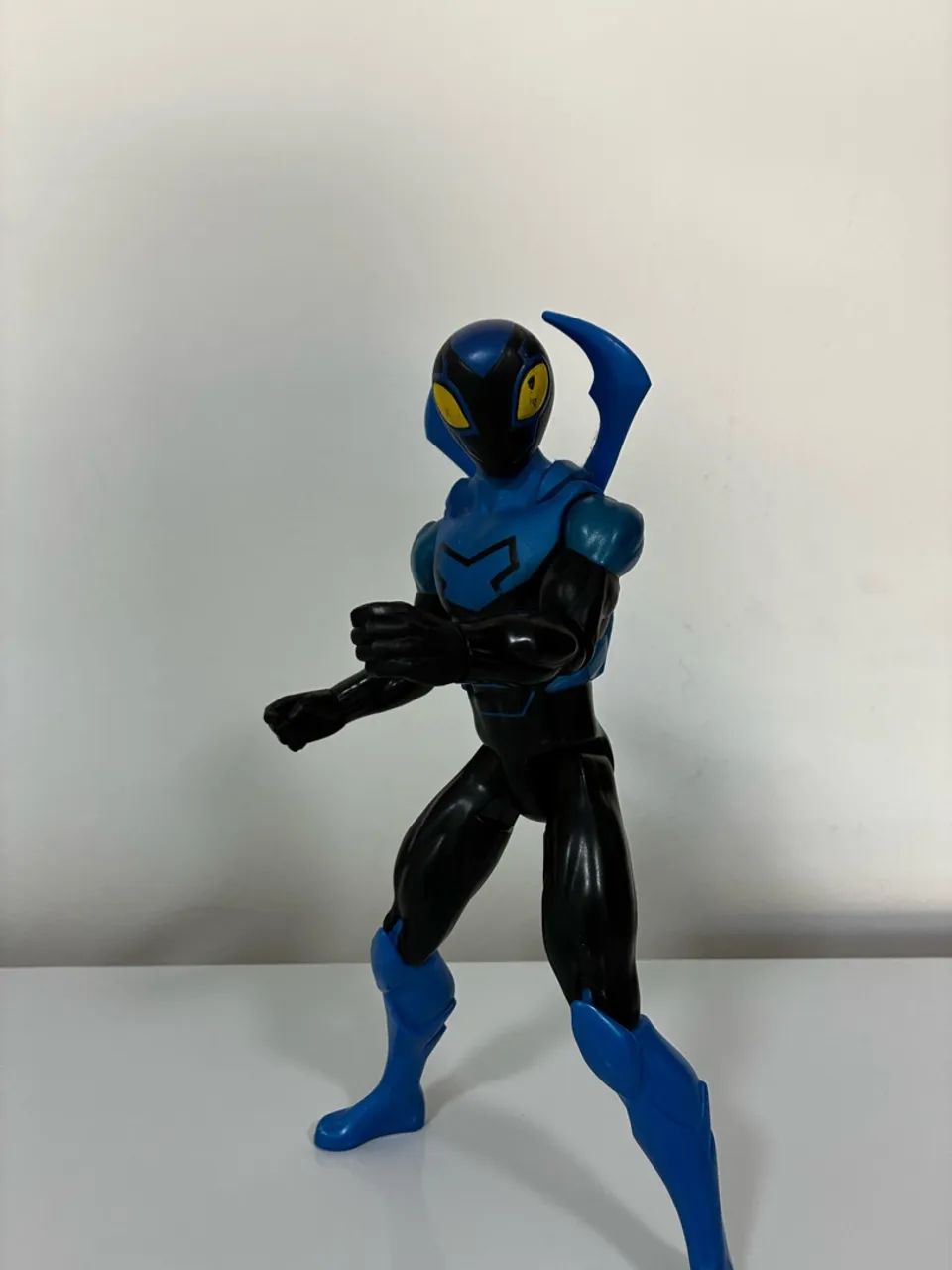 Boneco Besouro azul 30 cm hasbro  - Foto 2