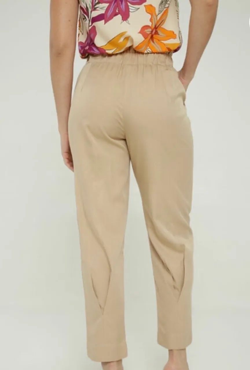 Calça feminina bege clochard - Foto 5