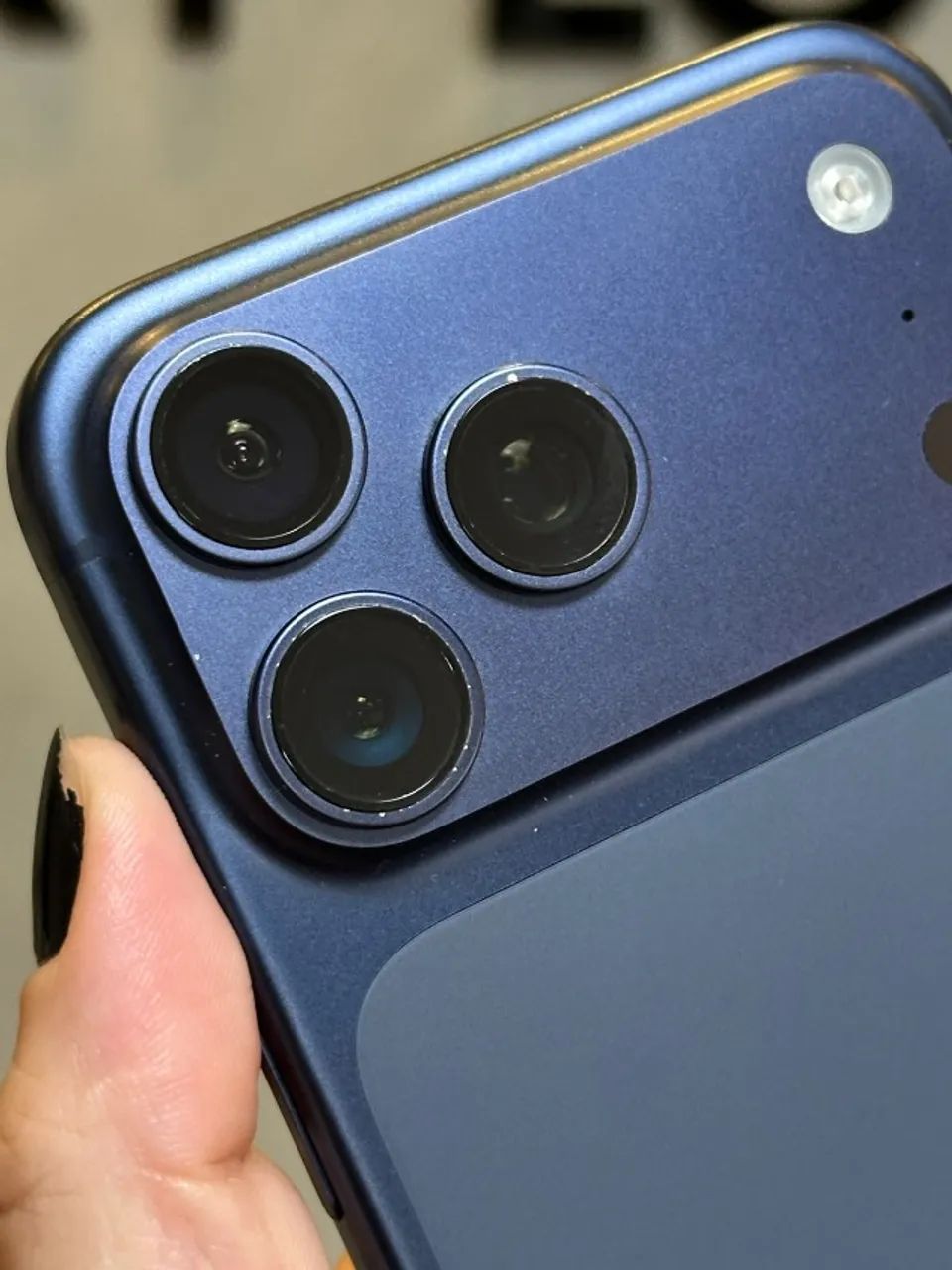 ? iPhone 17 Pro Max Deep Blue - 256GB   - Foto 5