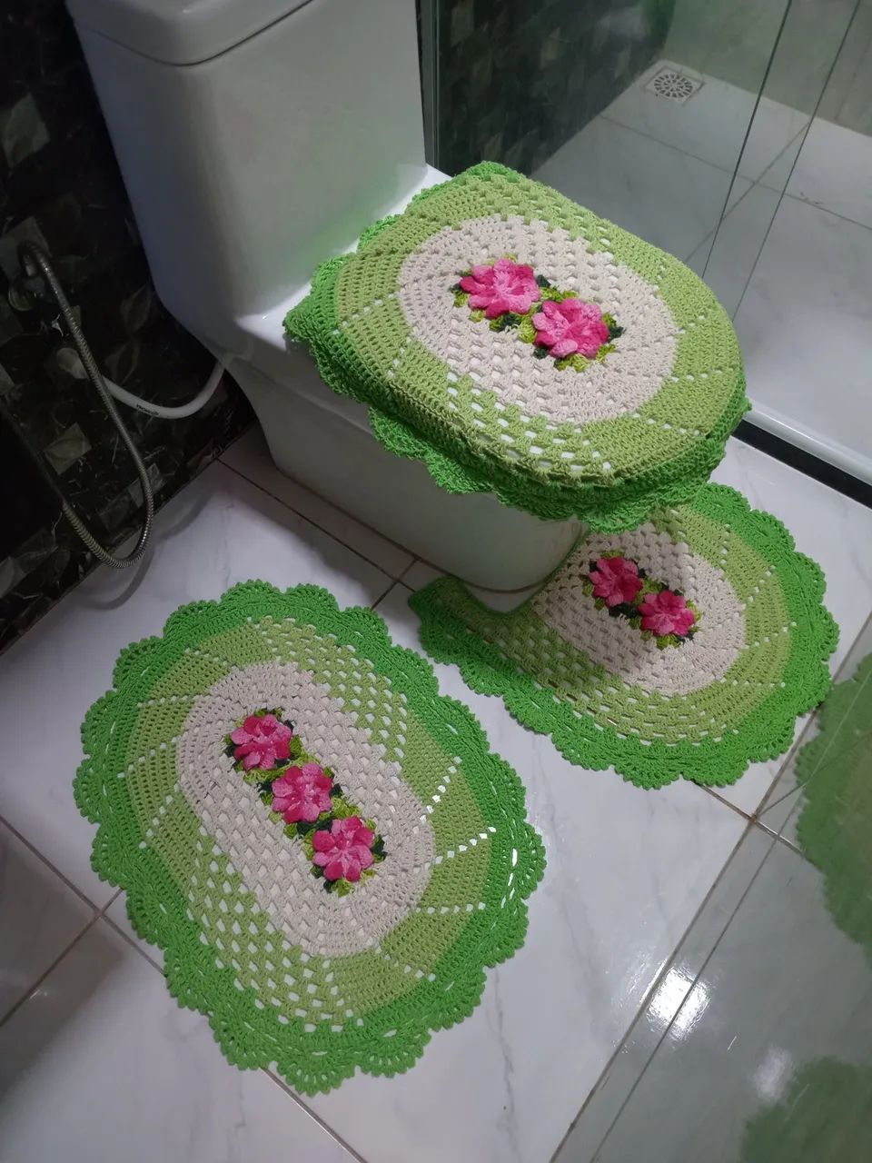 Kit de banheiro espiral em crochê  