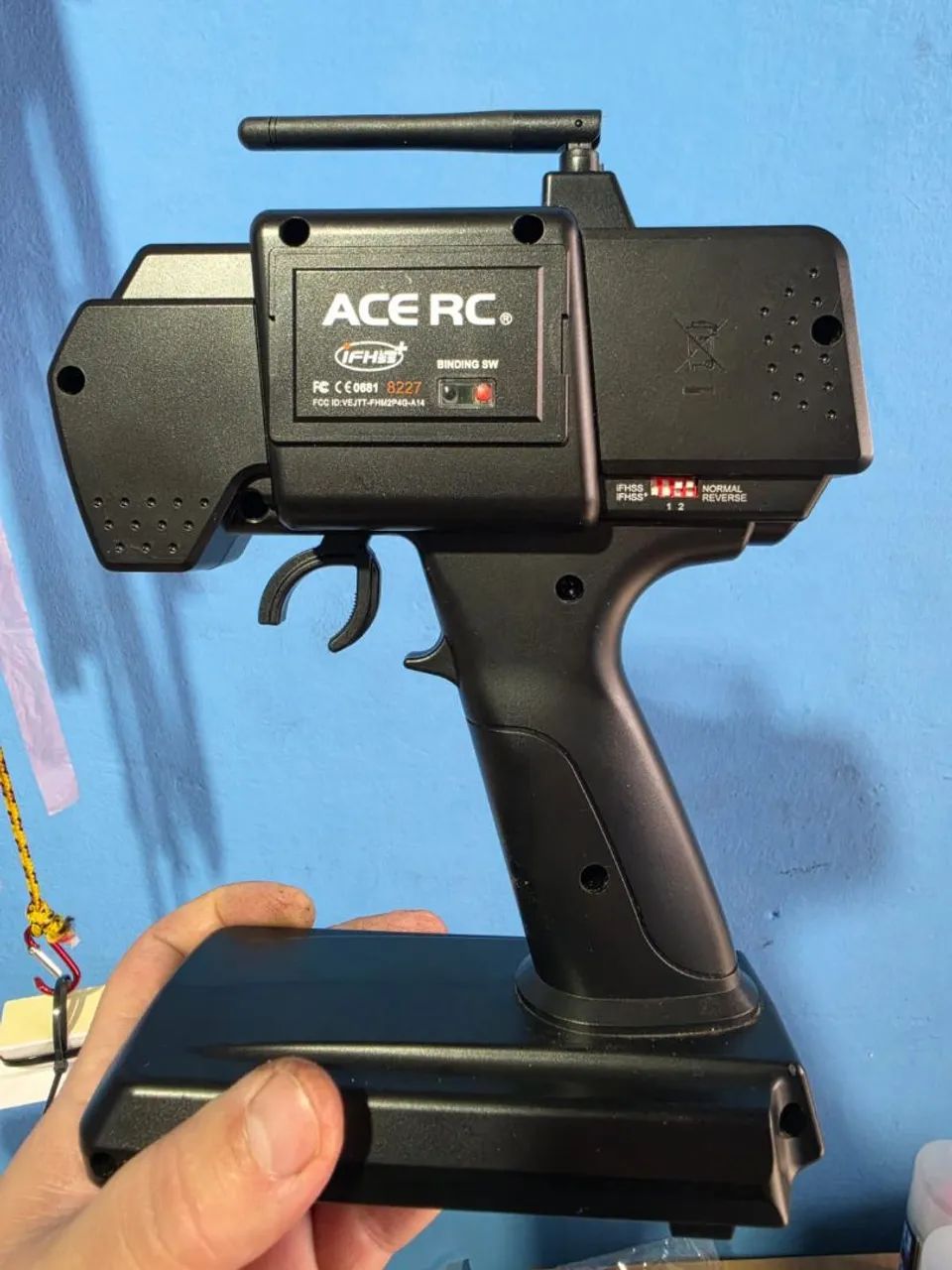 Controle automodelo 2.4ghz cougar  - Foto 2