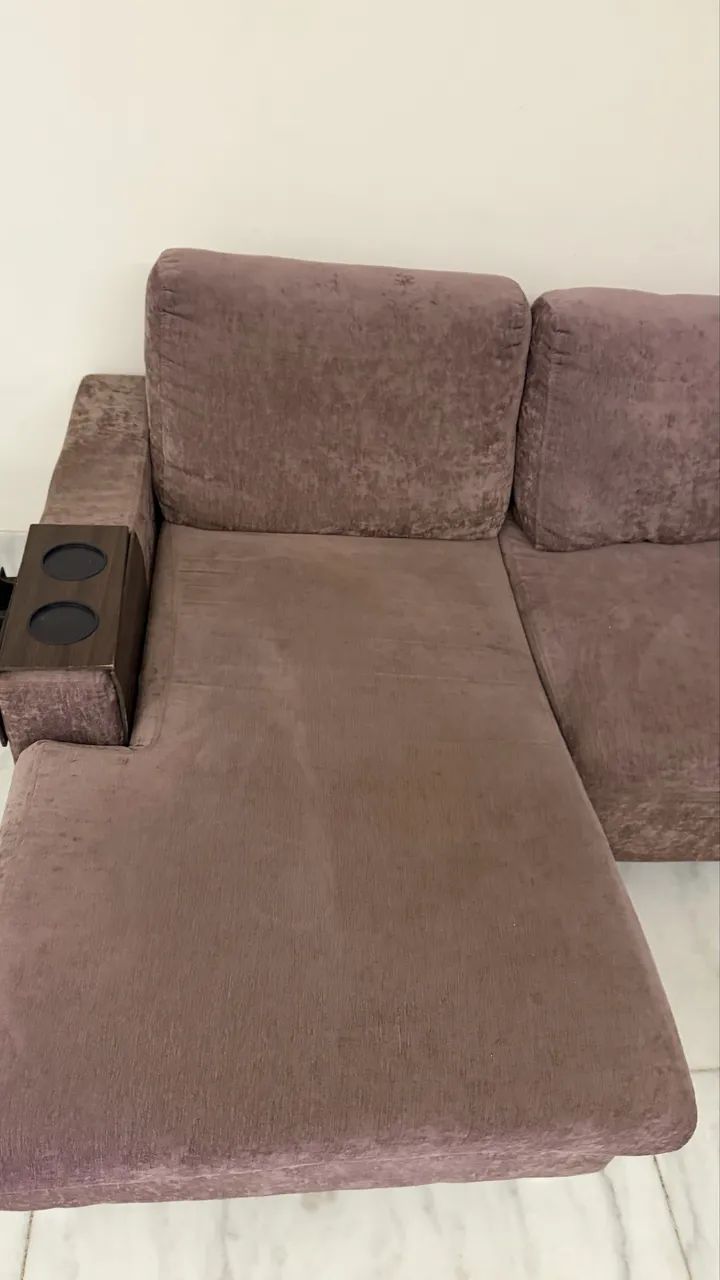 Vendo Sofá com chaise, 2,40 mts, tecido, em ótimo estado. - Foto 3