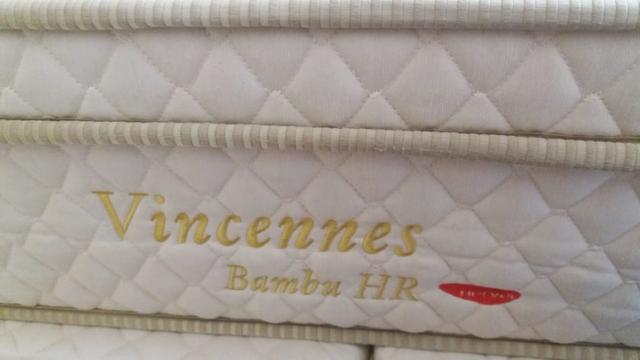 Vendo Colchão Herval Queen - 1,58x1,98x0,30 (somente o colchão com 3 anos de uso)