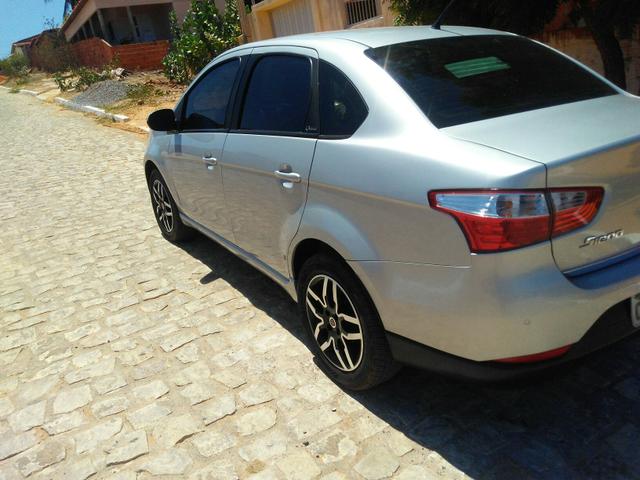 Vendo grand Siena 12/13 automático 1.6 - Foto 5