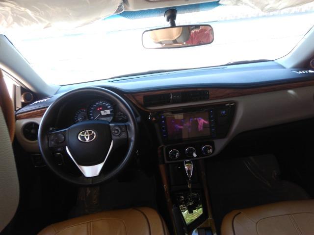 Vendo ou troco em carro de valor ate 30 mil,este corolla gli 2018 com acessorios do xei - Foto 6