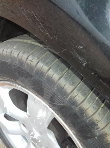 Vendo ou troco esse lindo carro muito conservado - Foto 5