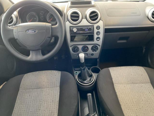Fiesta sedan 1.6 - Foto 3
