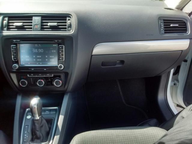 VOLKSWAGEN JETTA TRENDLINE 1.4 TSI AT Branco 2016/2016 - Foto 11
