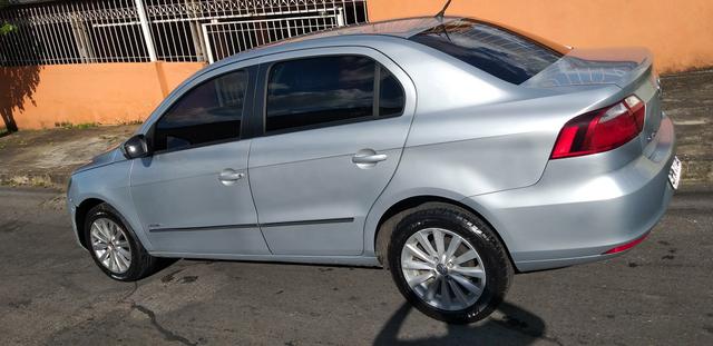 Voyagem 2013 2014 pneus novos ,130 mil km rodados confort line