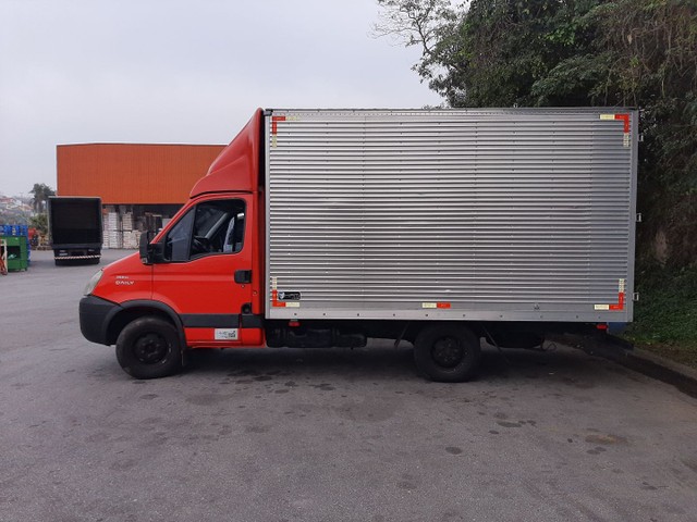 BAU E DEFLETOR E RASTREAMENTO OMNILINK VENDE OU TROCO POR PLATAFORMA GUINCHO