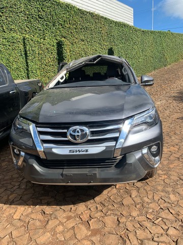 Sucata de Hilux SRX sw4 2.8 4x4 2019 Pra retirar peças  - Foto 5