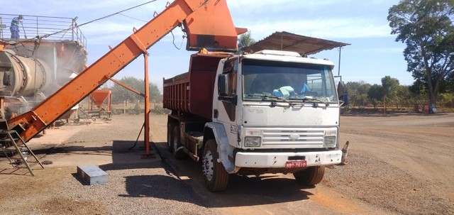 FORD CARGO 2422 ANO 99/99