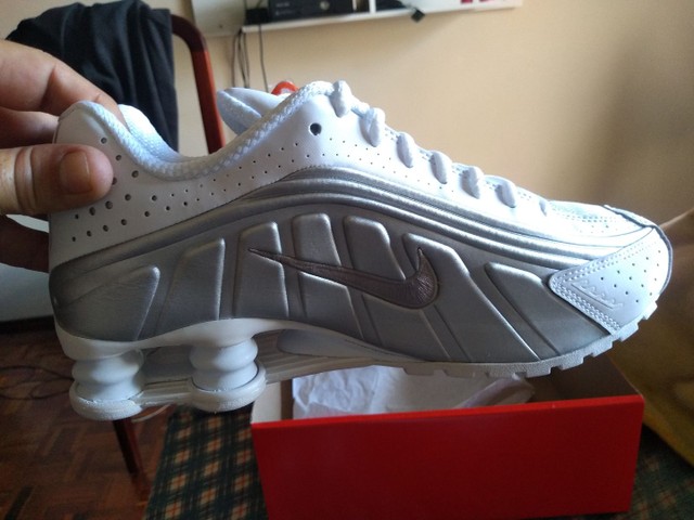 nike shox cinza claro