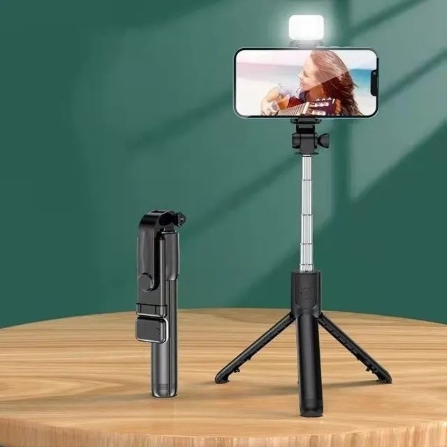 Bastão, Pau de selfie, Tripé, Com Luz LED - Foto 2