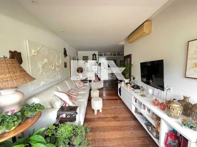 Leblon 3 quartos com 2 vagas e varanda. - Foto 3