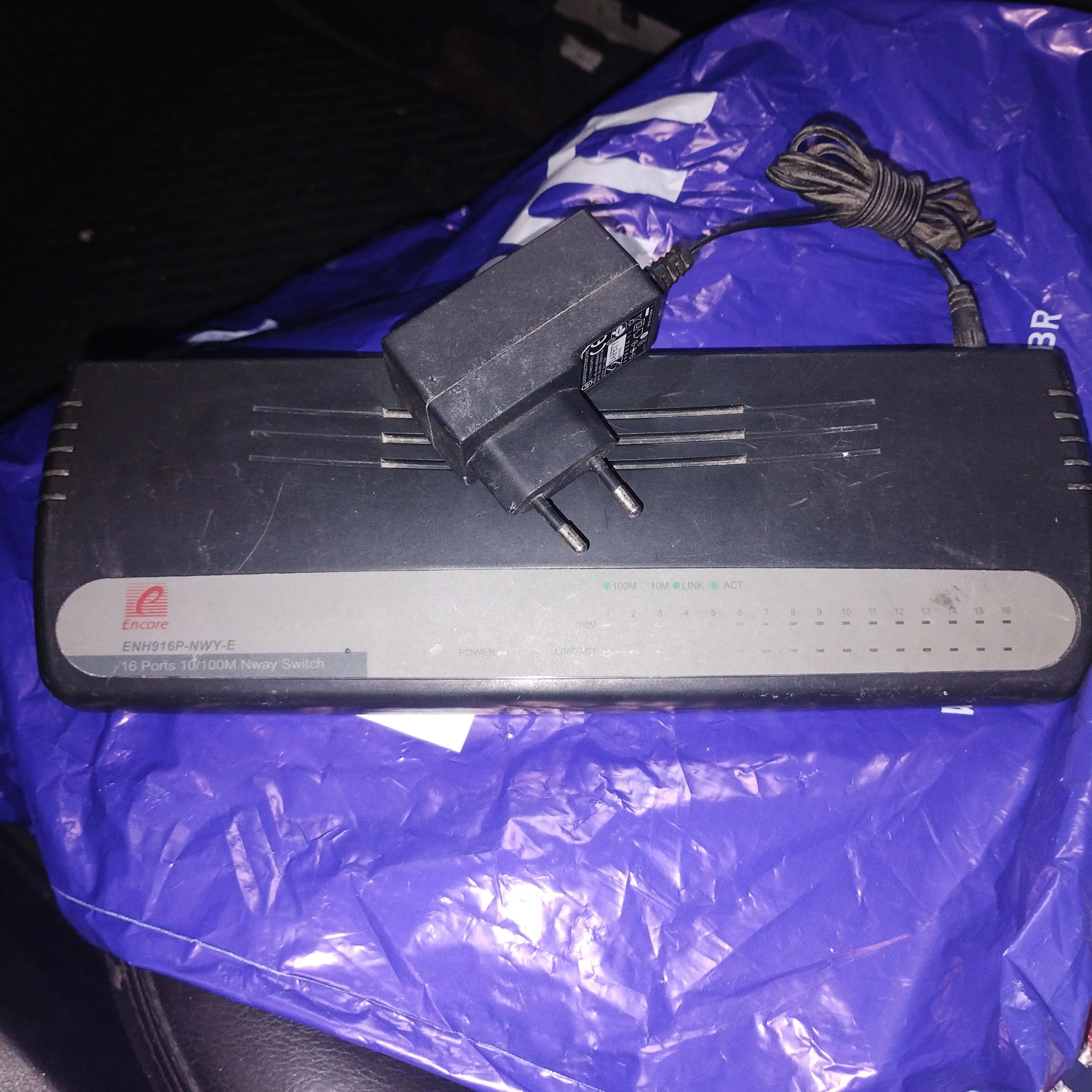 Switch Encore ENH916P-NWY-E 16 Portas 10/100M