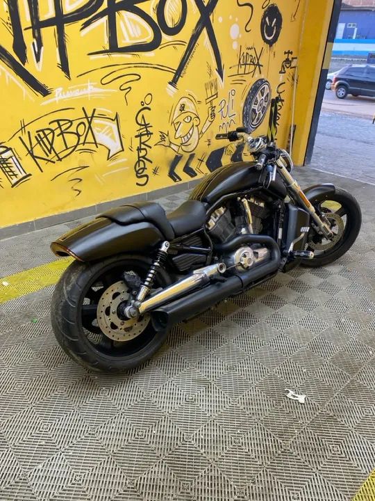 HARLEY DAVIDSON V ROD - Foto 4