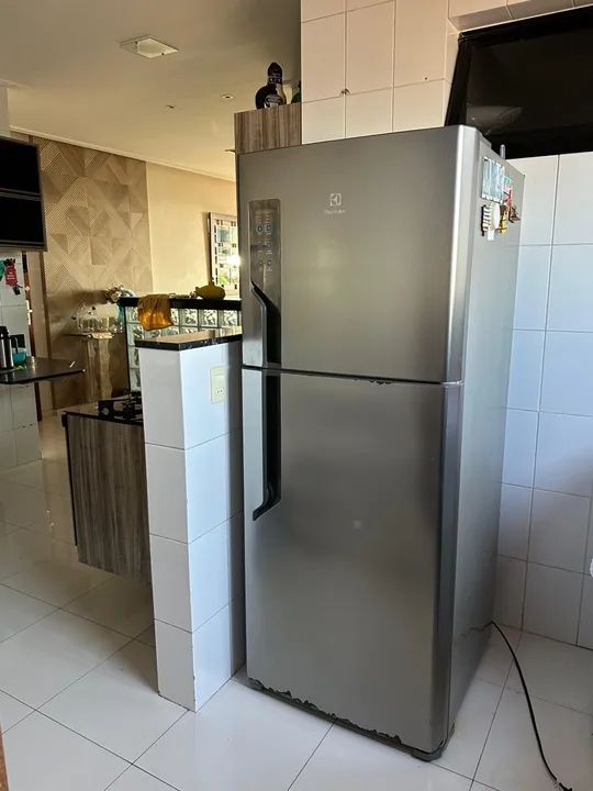 Oportunidade Única!!! Geladeira Electrolux frost free - Foto 2
