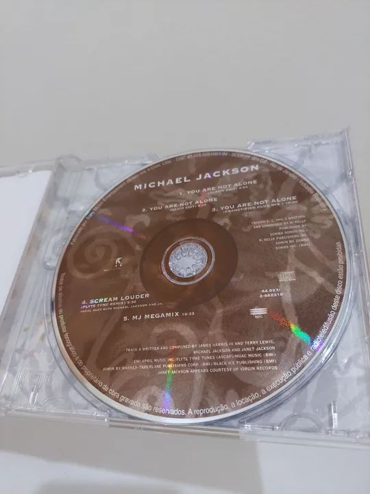 CD Michael Jackson - You Are Not Alone The Remixes Brasil - Foto 3