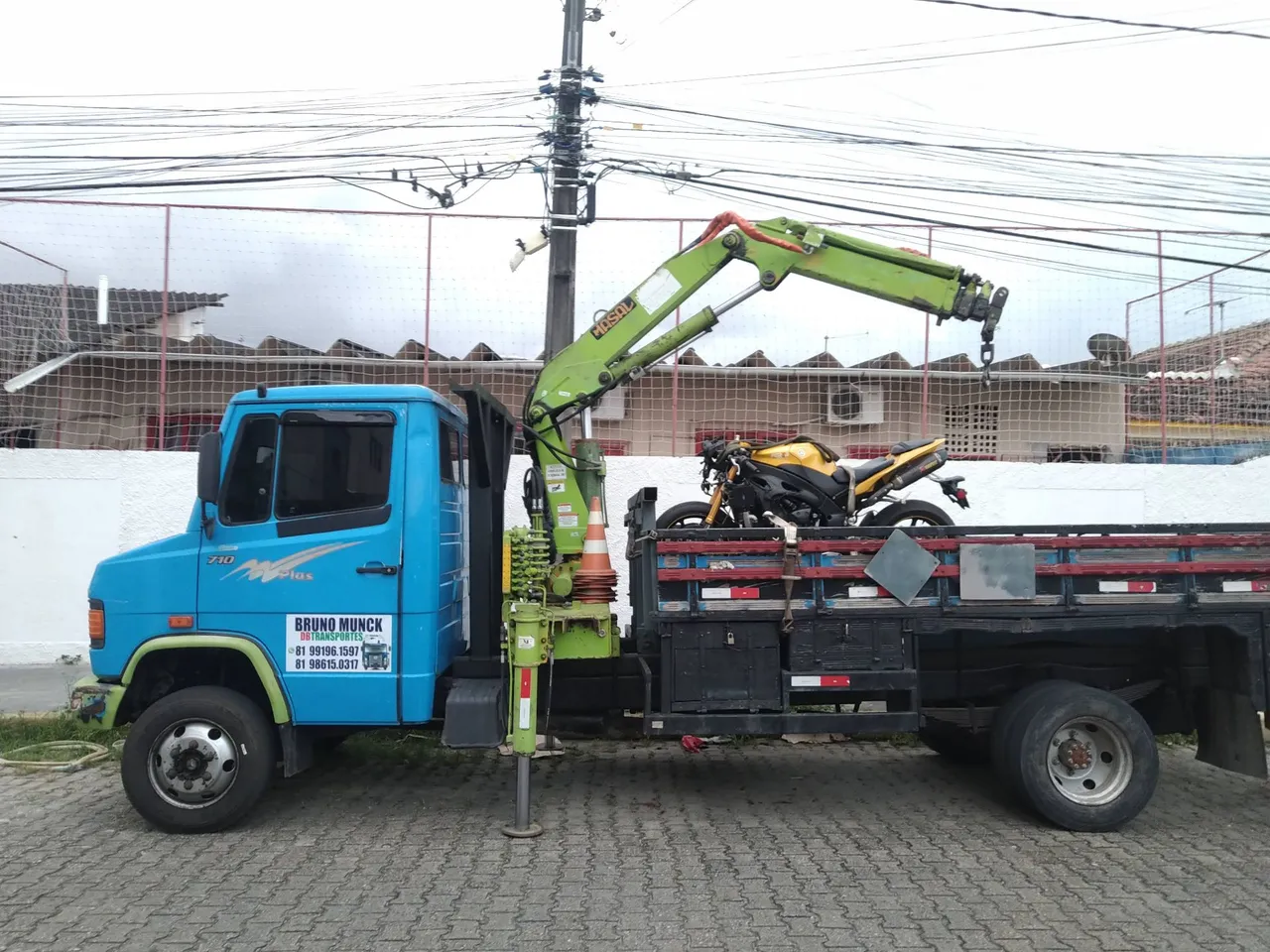 BRUNO MUNCK locações e transportes.