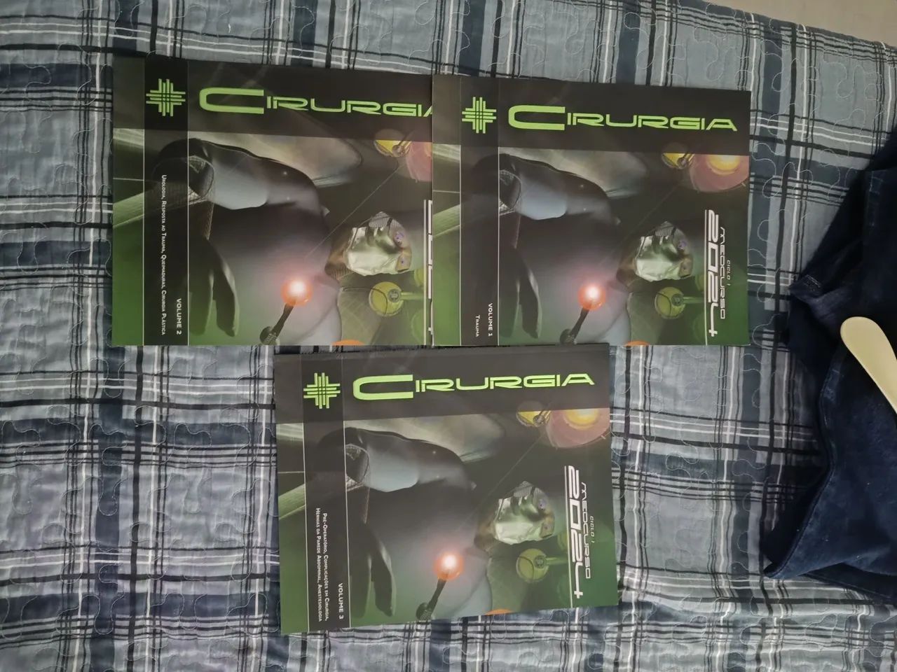 Livros cirurgia medcurso 2024, volume 1 ao 3