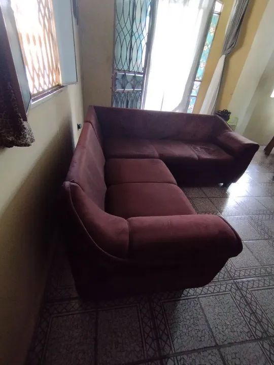 Sofá de canto com  "5 lugares". - Foto 2