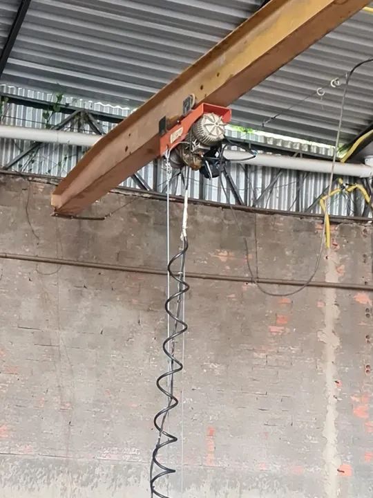 Torre tipo Grua e máquina de cortar granito - Foto 3
