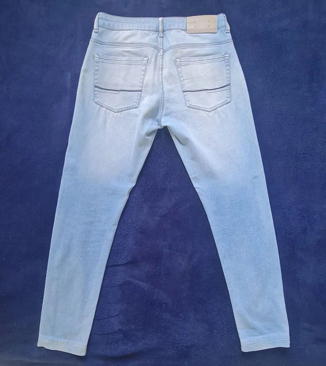 Calça Jeans Azul Clara - Conforto e Estilo - Foto 2