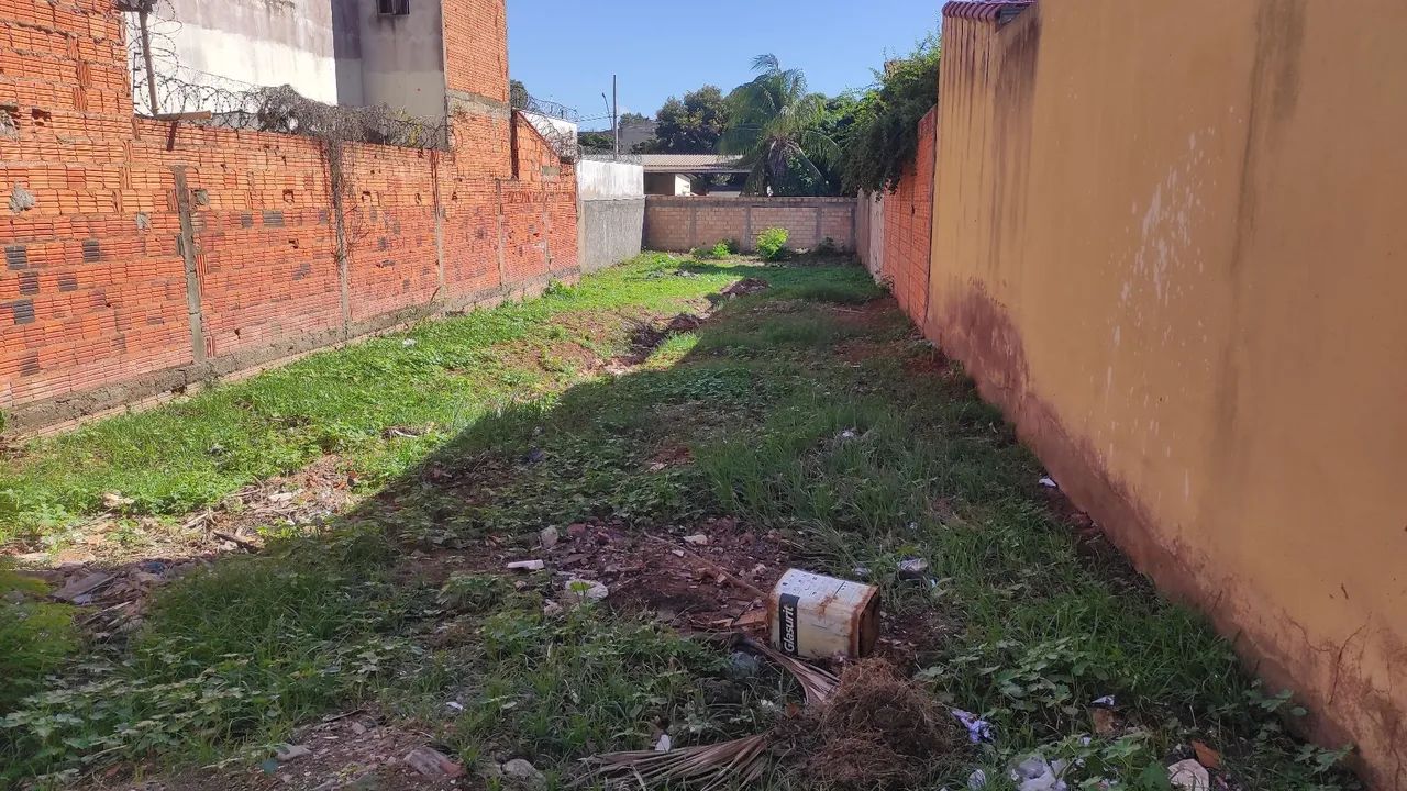 Vende-se lote de 200m²